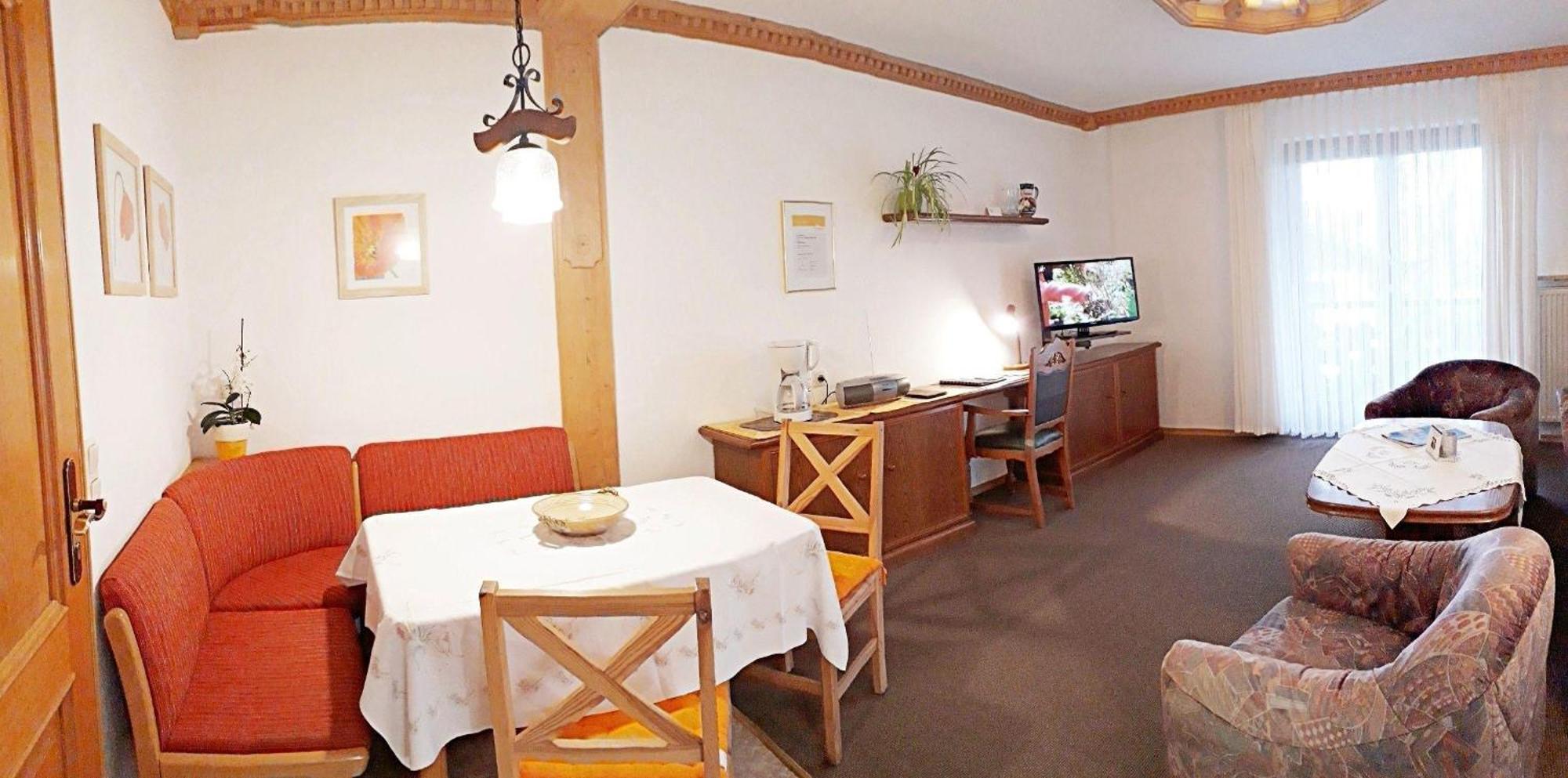Ferienwohnung-Susanne-Im-Gaestehaus-Bergfrieden Bad Bayersoien ภายนอก รูปภาพ