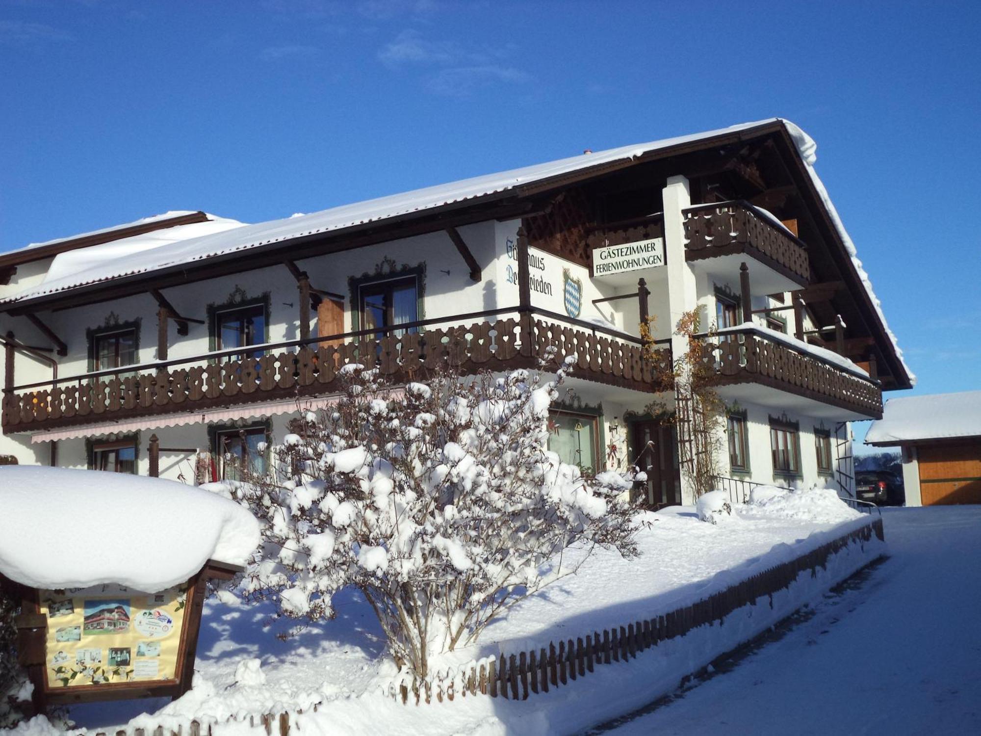Ferienwohnung-Susanne-Im-Gaestehaus-Bergfrieden Bad Bayersoien ภายนอก รูปภาพ